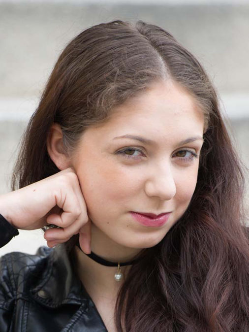 Portrait - Iris Zengerer